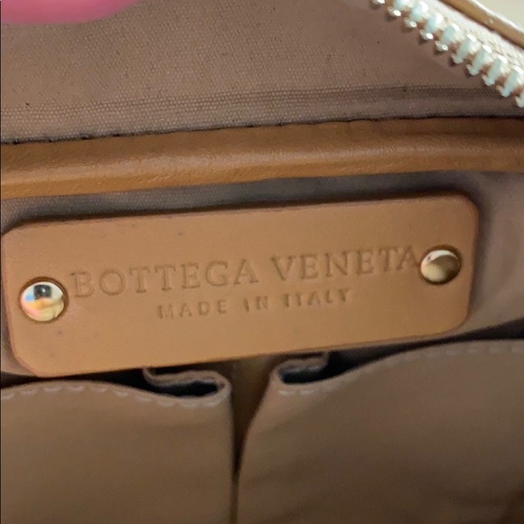 Bottega Venetta Intrecciato caramel mini bag - Picture 11 of 16